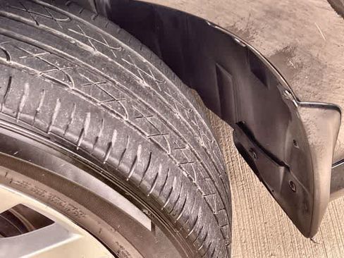 Used 2022 Toyota Camry LE w/ Carpet Mat Package (TMS) FWD image 23