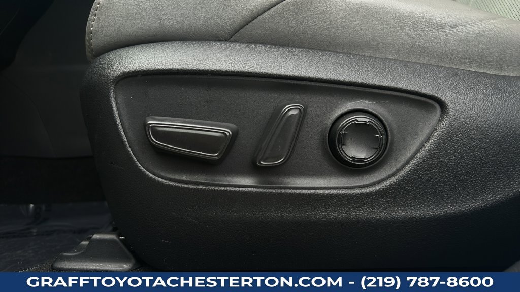 Used 2021 Toyota Venza Limited w/ Advanced Technology Package AWD/4WD image 15