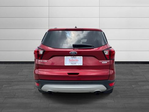 Used 2019 Ford Escape Titanium FWD image 4