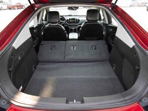 Used 2018 Chevrolet Volt Premier w/ Driver Confidence Package FWD image 22