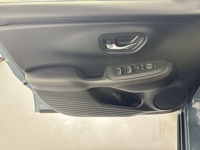 Used 2025 Honda HR-V Sport image 20