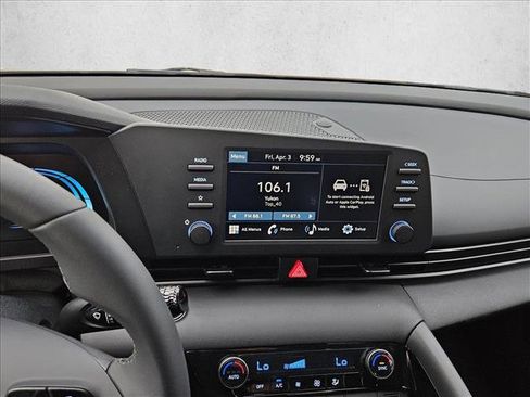 New 2026 Hyundai Elantra SEL Sport FWD image 17