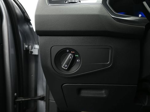 Used 2024 Volkswagen Tiguan SE R-Line image 12