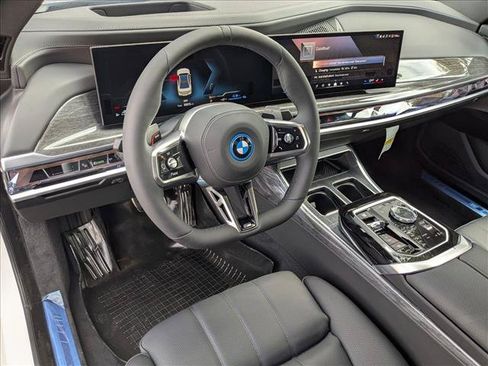 New 2026 BMW 750e xDrive AWD/4WD image 3