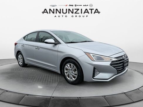 Used 2019 Hyundai Elantra SE image 7