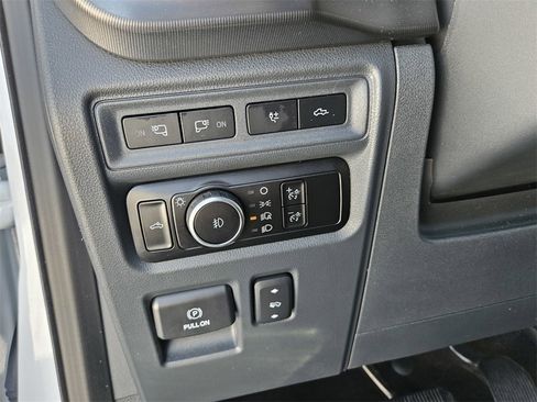 Used 2023 Ford F150 Platinum w/ Equipment Group 701A High image 17