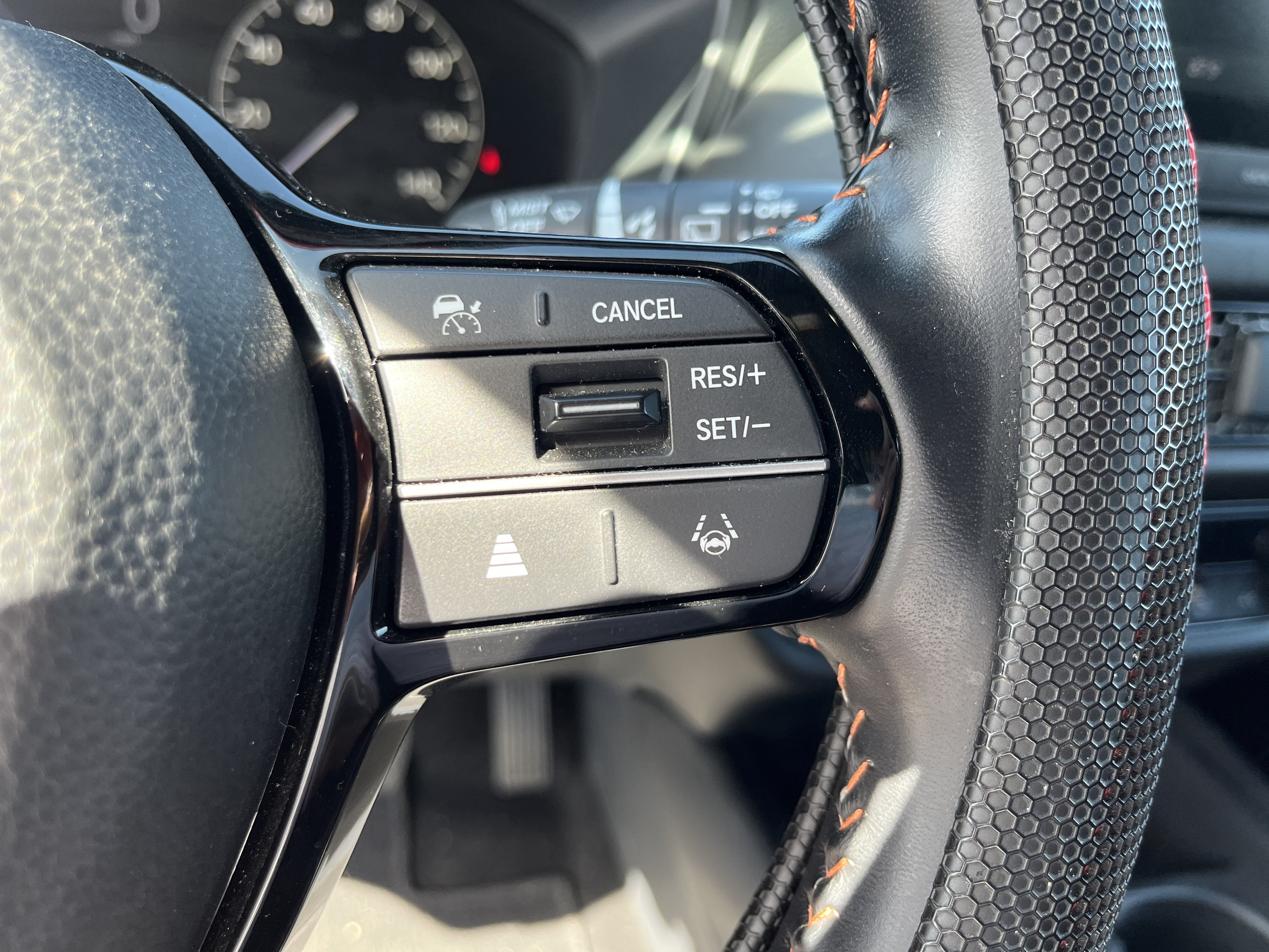 Used 2025 Honda HR-V Sport image 23