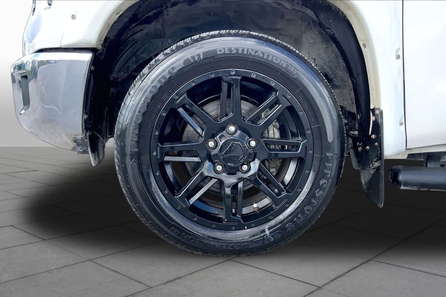 Used 2020 Toyota Tundra SR5 w/ SR5 Upgrade Package RWD image 11