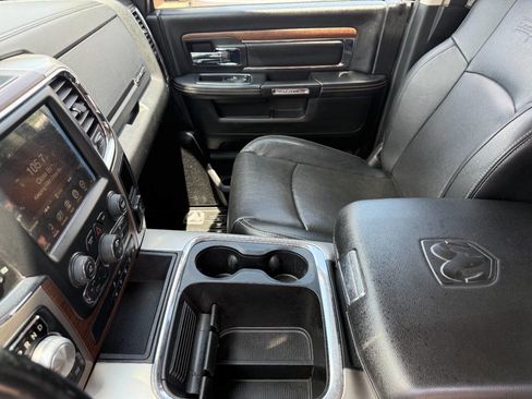 Used 2016 RAM 1500 Laramie w/ Convenience Group AWD/4WD image 11