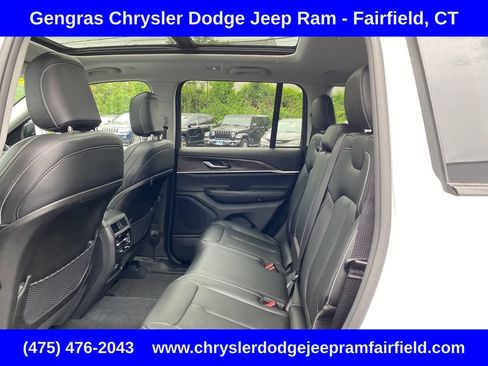 Used 2023 Jeep Grand Cherokee Limited w/ Trailer Tow Prep Group (B) AWD/4WD image 25