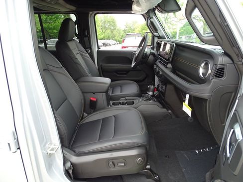 Used 2024 Jeep Wrangler Sahara w/ Safety Group image 5