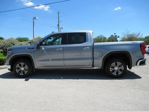 Used 2026 GMC Sierra 1500 SLT AWD/4WD image 4