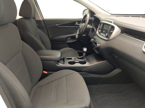 Used 2020 Kia Sorento S FWD image 21