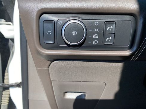 Used 2020 Ford Explorer Platinum w/ Premium Technology Package image 37