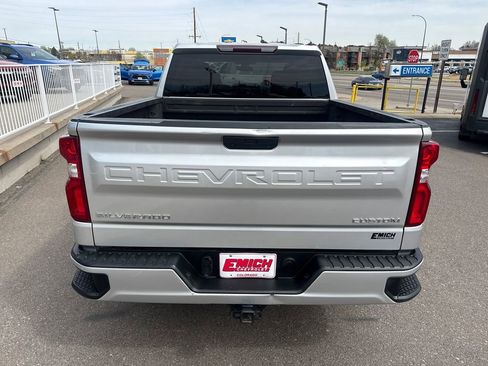Used 2022 Chevrolet Silverado 1500 Custom w/ Safety Confidence Package image 4