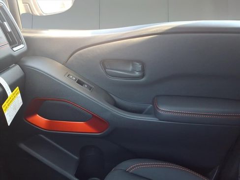 New 2026 Nissan Frontier PRO-4X w/ Pro-4x Convenience Package image 18