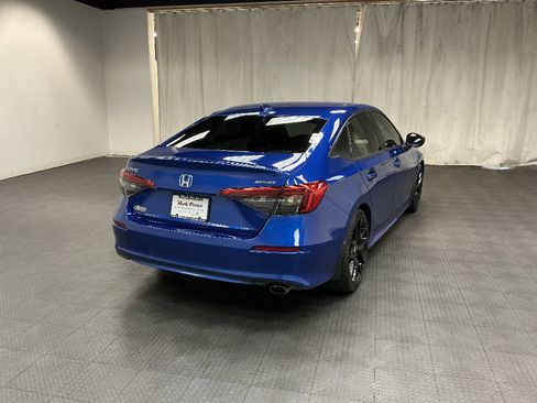 Used 2023 Honda Civic Sport image 6