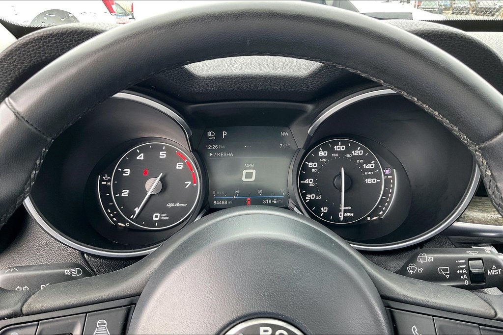 Used 2018 Alfa Romeo Stelvio Ti AWD/4WD image 19