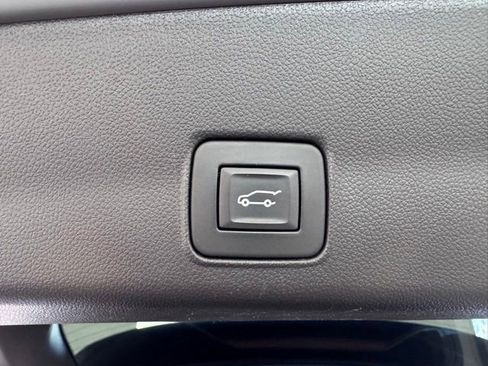 Used 2023 Chevrolet TrailBlazer RS w/ Sun and Liftgate Package AWD/4WD image 24