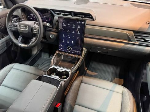 New 2026 GMC Terrain AT4 w/ Convenience Package III image 36