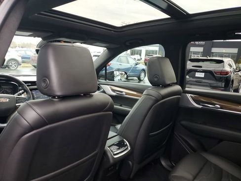 Certified 2021 Cadillac XT6 Sport w/ Platinum Package image 12