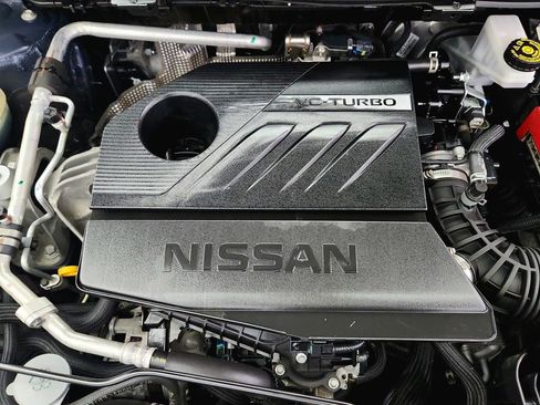 Used 2023 Nissan Rogue SV image 36