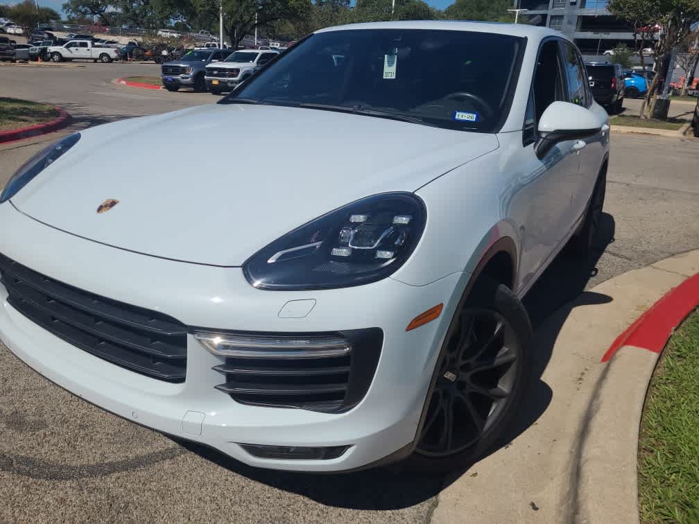Used 2015 Porsche Cayenne Turbo AWD/4WD image 2