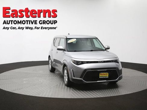 Used 2023 Kia Soul LX w/ Option Group 015 FWD image 51