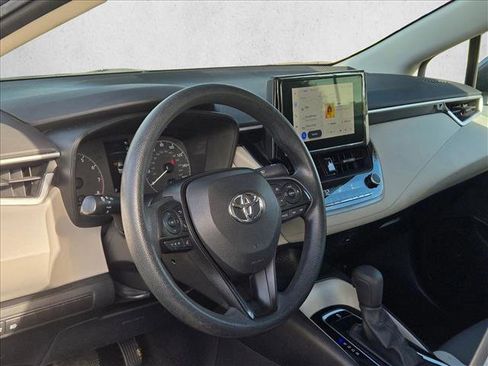 Used 2023 Toyota Corolla LE image 10