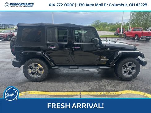 Used 2017 Jeep Wrangler Unlimited Sahara w/ Connectivity Group image 3