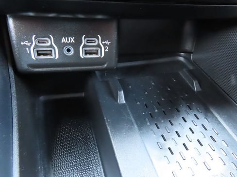 Used 2025 Dodge Durango R/T AWD/4WD image 10