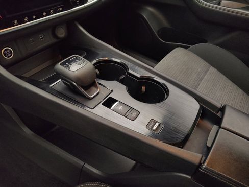 Used 2023 Nissan Rogue SV image 26