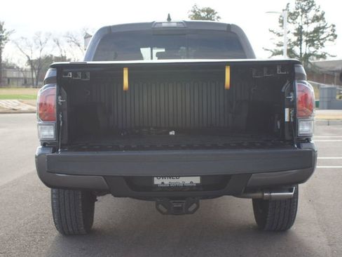 Used 2023 Toyota Tacoma TRD Sport image 18