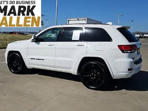 Used 2018 Jeep Grand Cherokee Altitude image 6