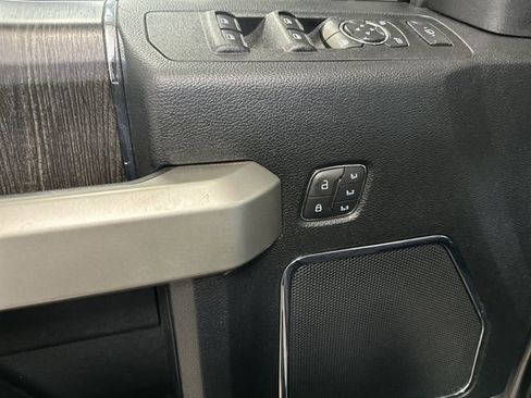 Used 2021 Ford F250 Lariat image 32