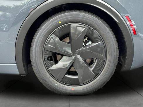 New 2026 Toyota Prius Plug-In Hybrid FWD image 33