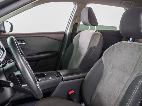 Used 2022 Nissan Rogue SV FWD image 23