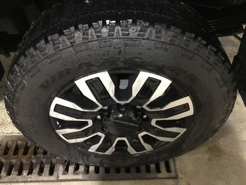 New 2024 GMC Sierra 2500 Denali Ultimate image 21