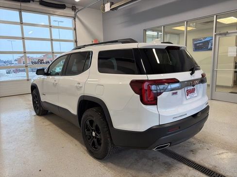 Used 2023 GMC Acadia AT4 w/ Preferred Package image 7