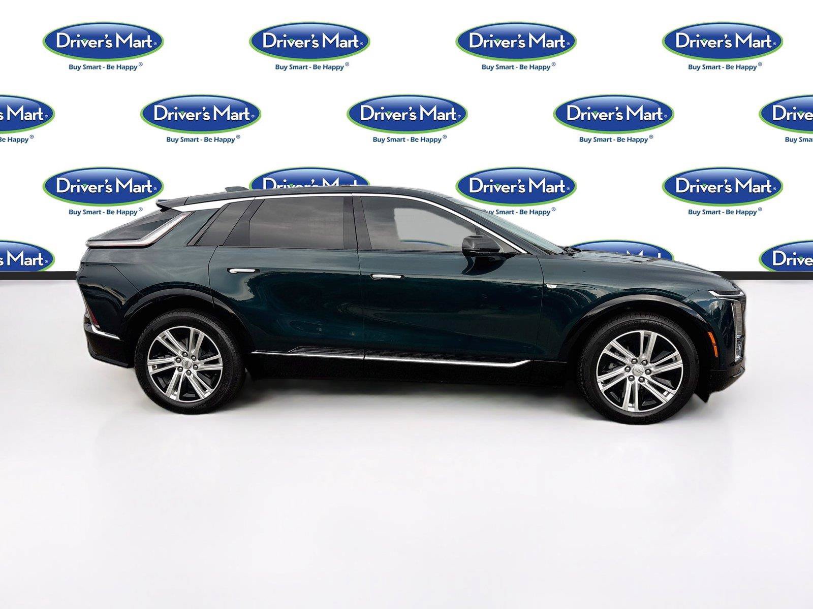 Used 2024 Cadillac Lyriq Tech RWD image 8