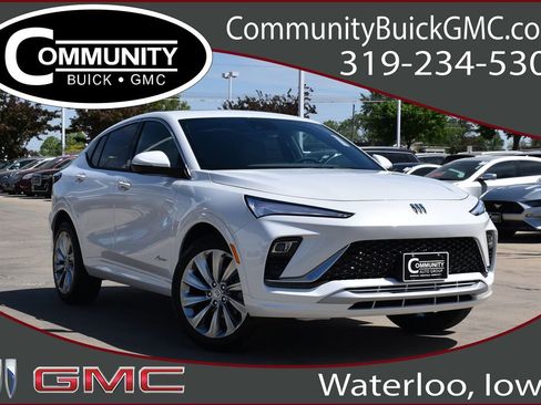 New 2025 Buick Envista Avenir image 1