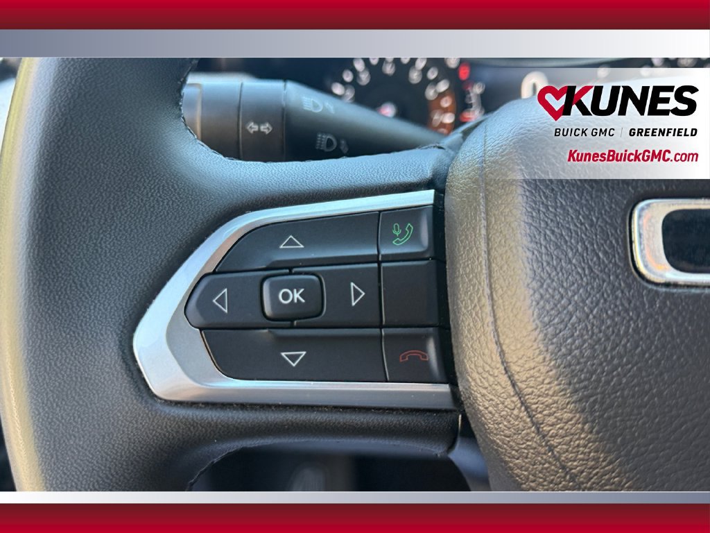 Used 2024 Jeep Compass Latitude AWD/4WD image 17
