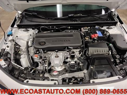 Used 2025 Honda Civic Sport image 9