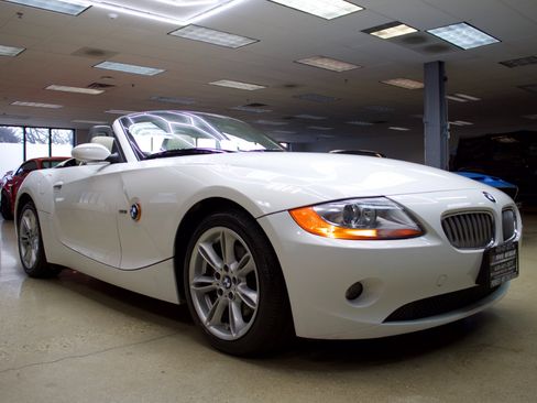 Used 2003 BMW Z4 3.0i image 4