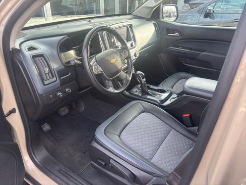 Used 2022 Chevrolet Colorado Z71 image 13