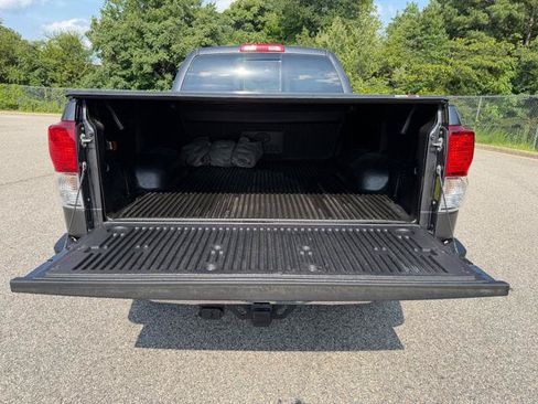 Used 2012 Toyota Tundra 4x4 Double Cab w/ SR5 Pkg image 34