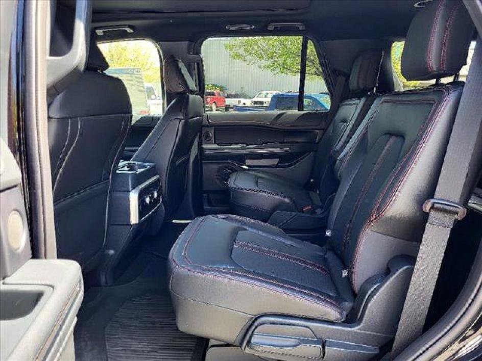 New 2024 Ford Expedition Limited RWD image 30