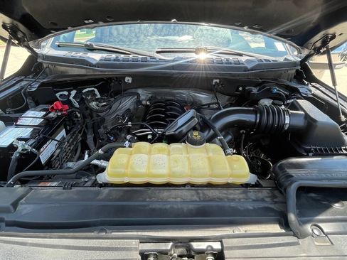 Used 2020 Ford F150 Platinum w/ Equipment Group 701A Luxury AWD/4WD image 26