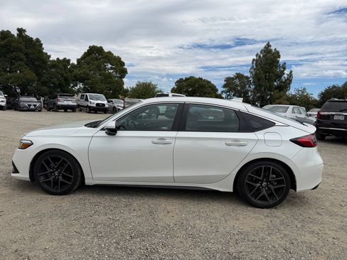 Used 2024 Honda Civic Sport Touring image 2