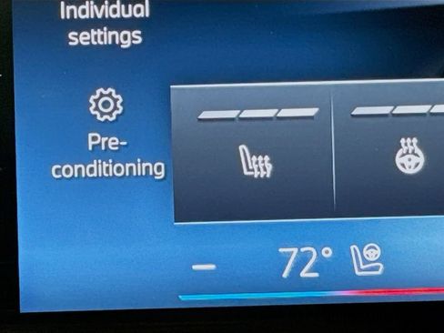 Used 2023 BMW 740i RWD image 21